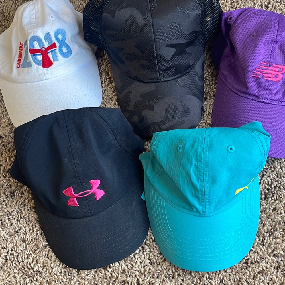 Lot of 5 ball caps/hats